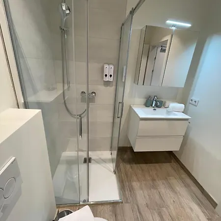 Stunning Woerthersee -double Units شقة